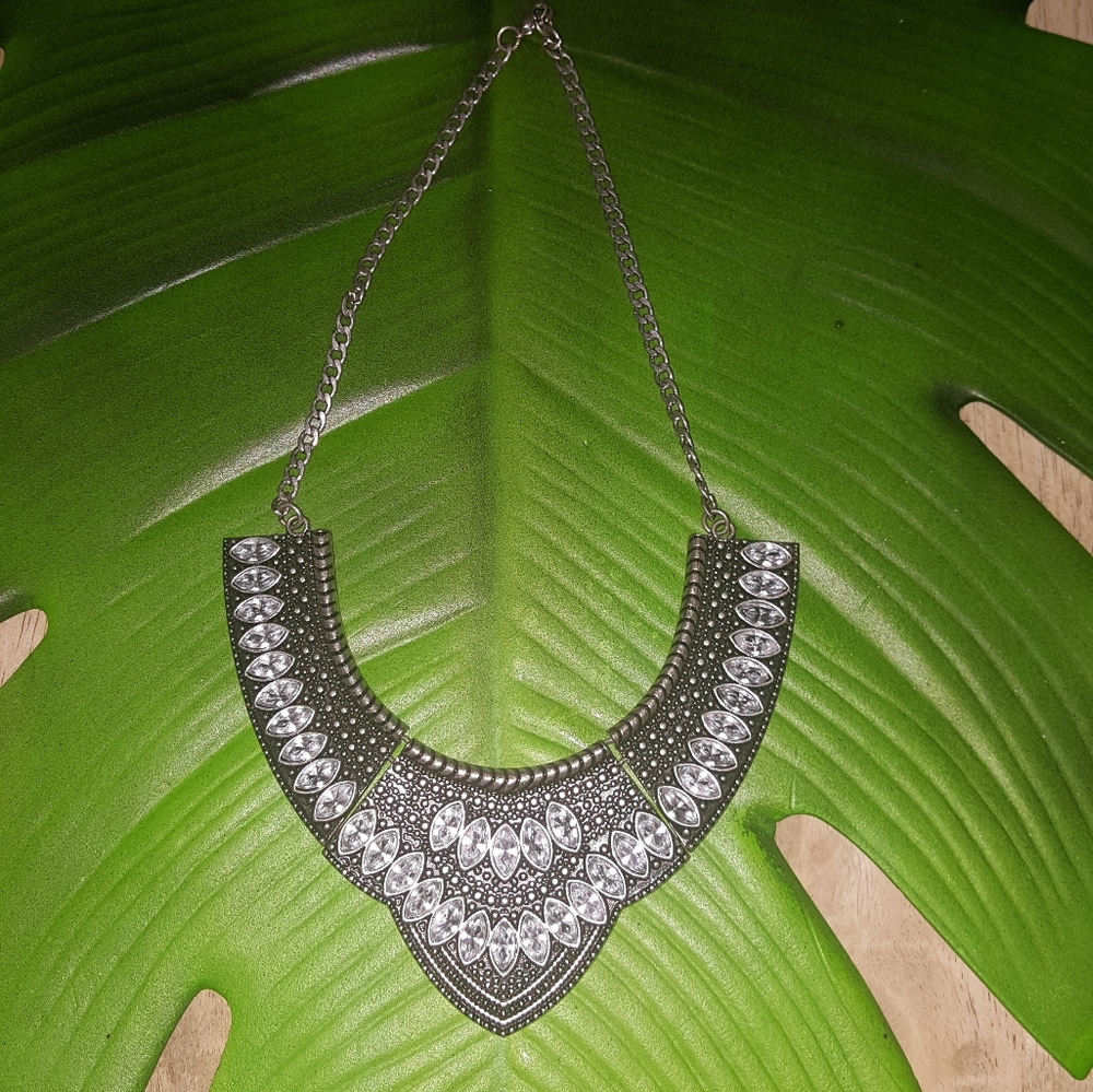 🦋💖 Sexy Statement Necklace 💎